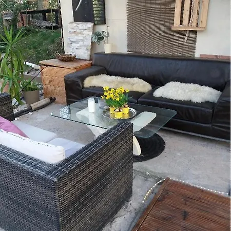 Meet & Sleep In בית כפרי *